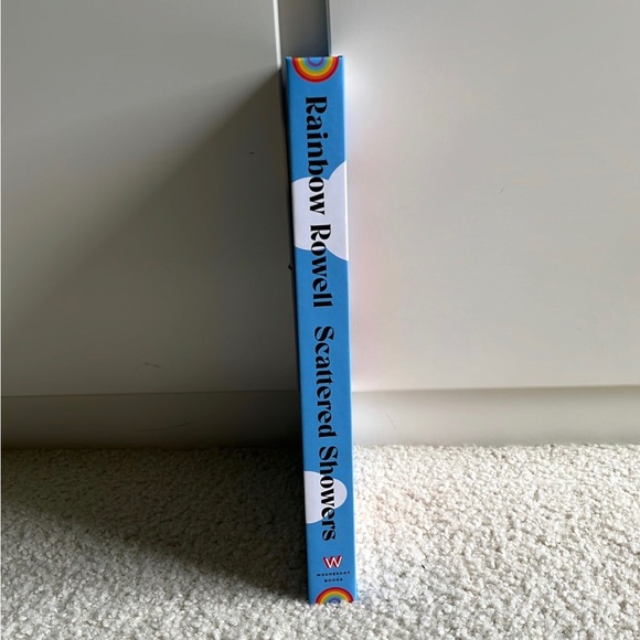 Scattered Showers (Rainbow Rowell) Bookworm Omaha edition - Picture 3 of 5